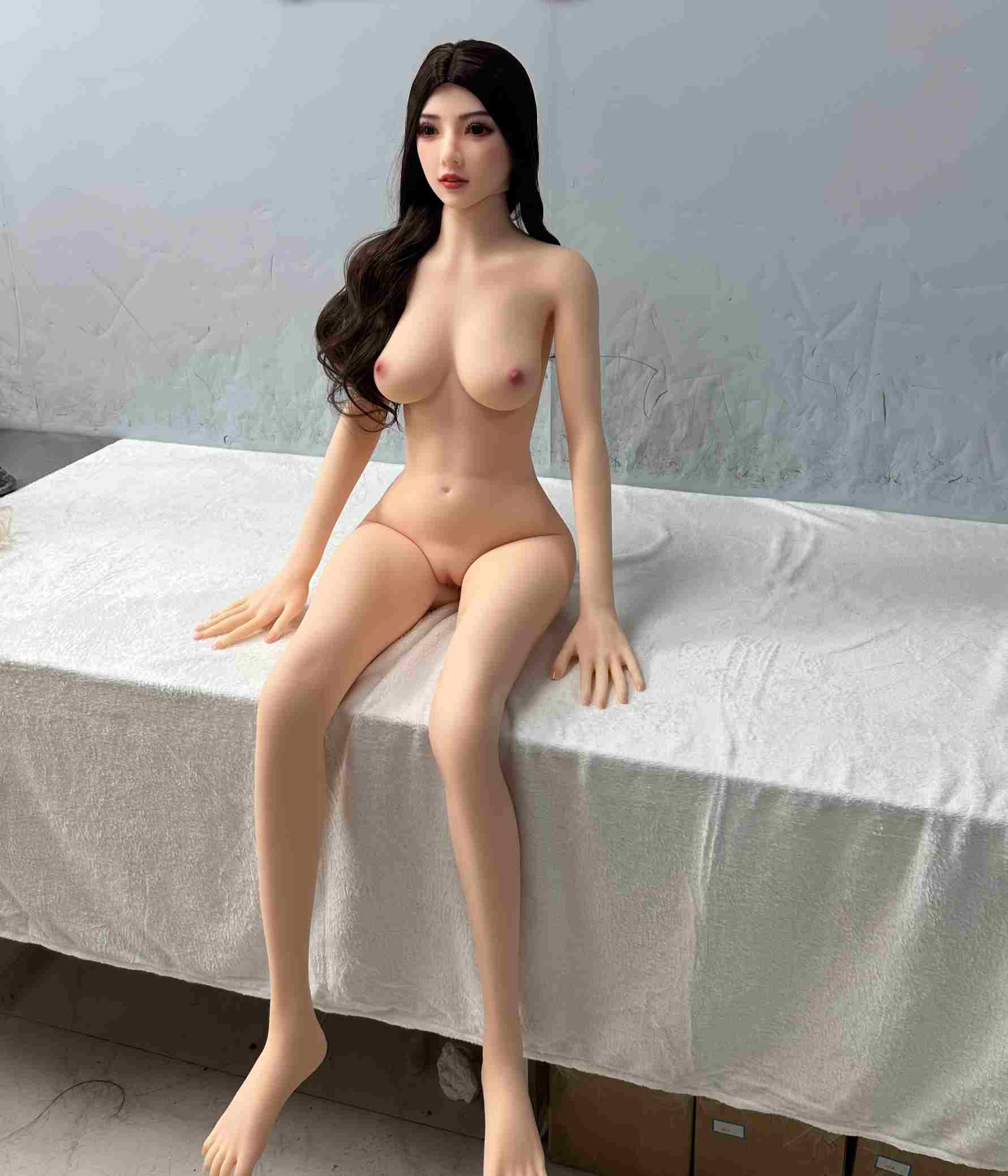 148cm/58inTPE Realistic Sex Doll with Fair Skin, 72-52-77 Slim Figure – Blonde in Grey Dress Model
